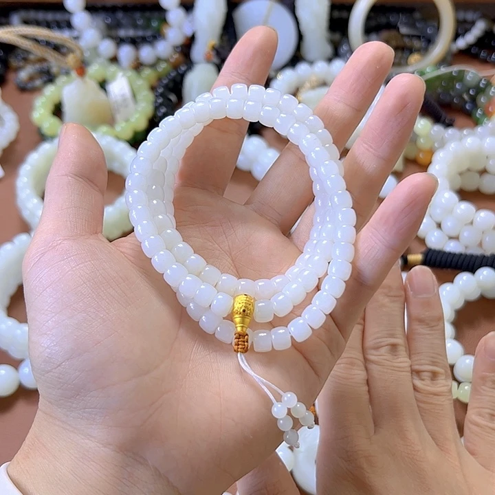 和田玉未镶嵌项链