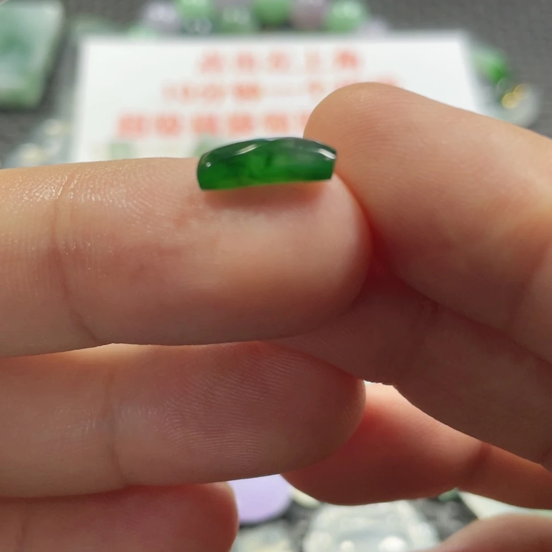 未镶嵌定制翡翠翡翠