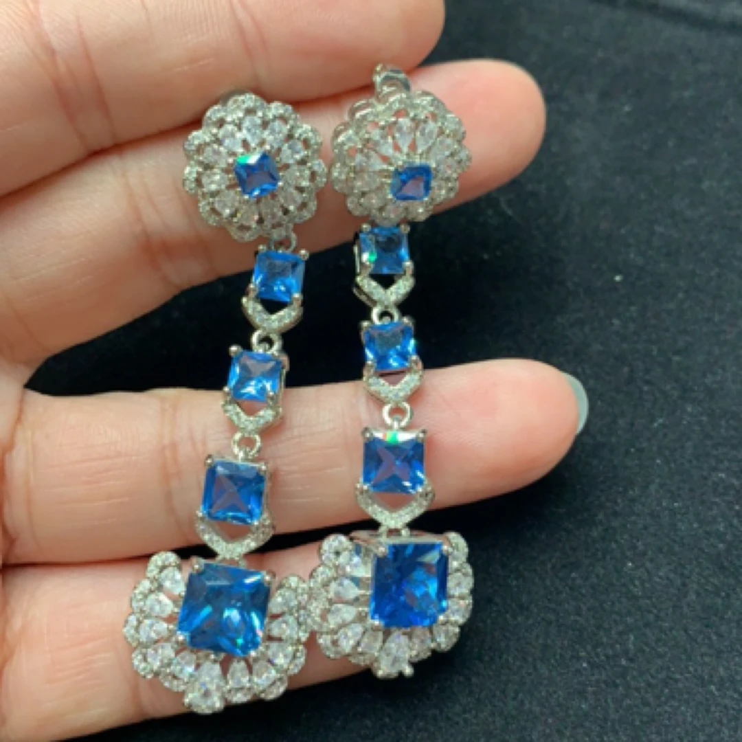 培育蓝宝石培育高定蓝宝石矢车菊耳钉4