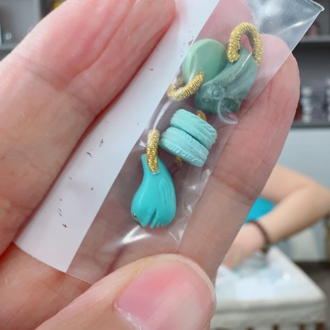 未镶嵌绿松石珠宝奇石