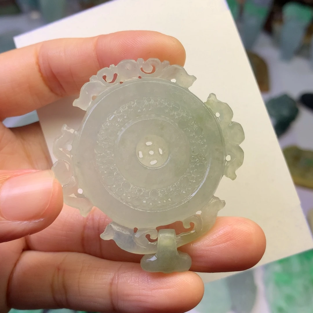 定制翡翠未镶嵌翡翠