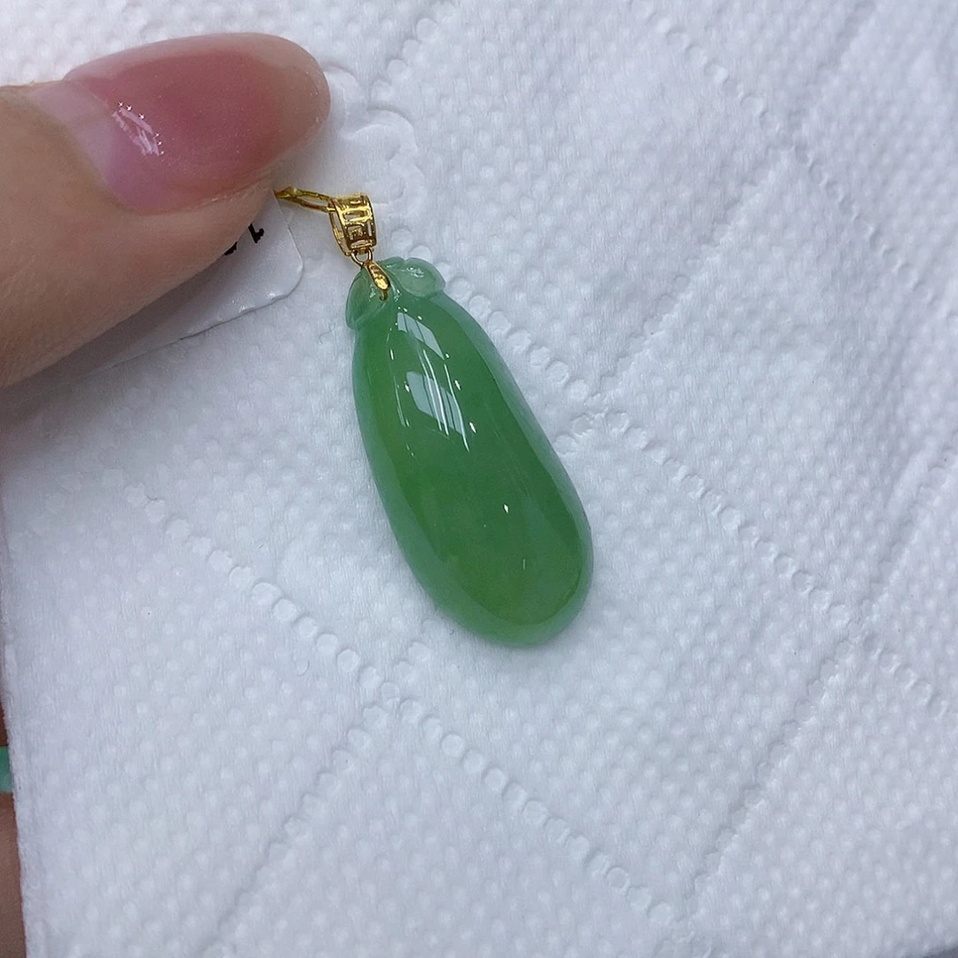 翡翠18K金镶嵌颈饰1111111