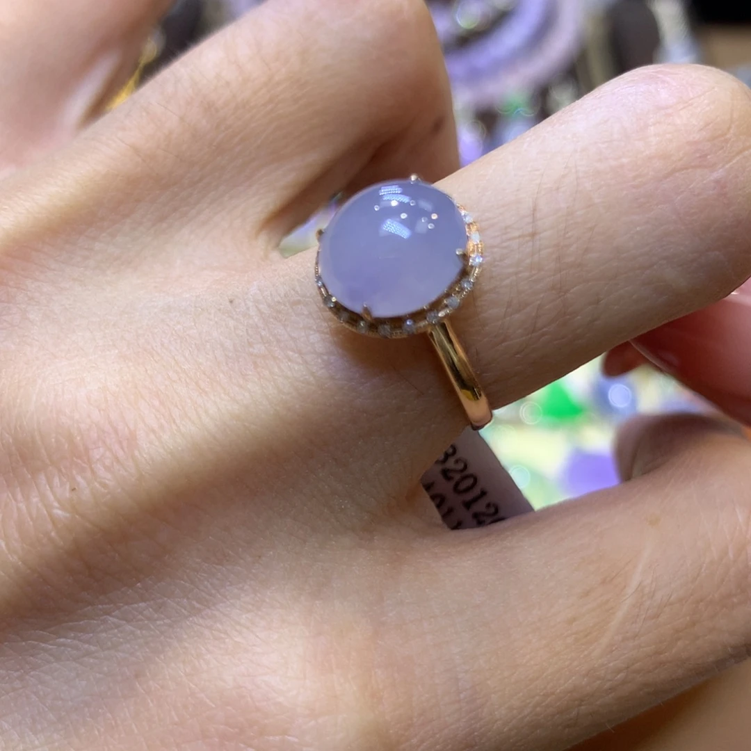 颈饰18K金镶嵌翡翠