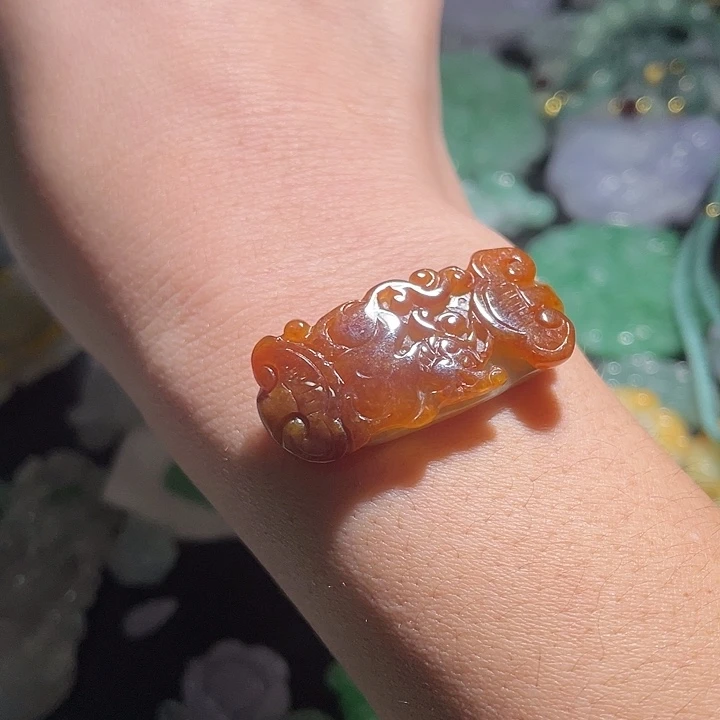 颈饰未镶嵌翡翠天