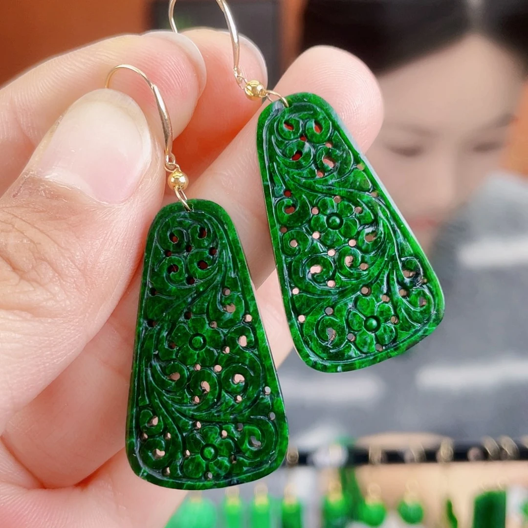 翡翠18K金镶嵌耳饰