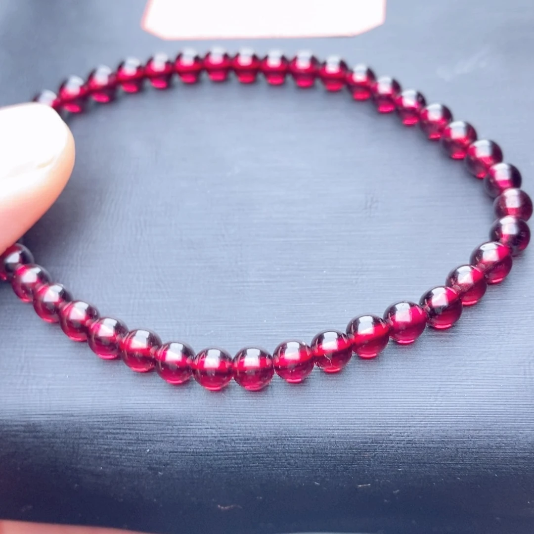 石榴石手链未镶嵌