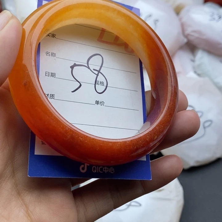 石英质玉未镶嵌手镯
