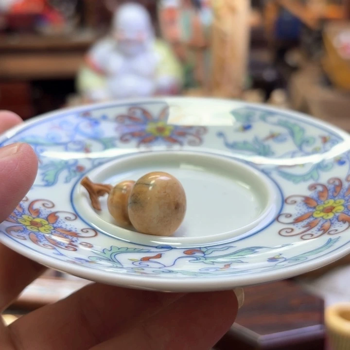 瓷片精致雕刻工艺