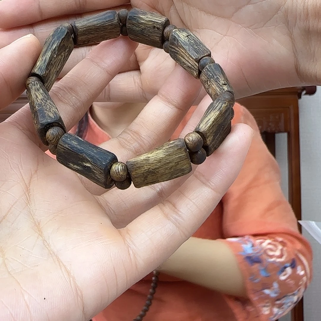 沉香手串海南乌身圆叶随型手牌1.2单圈手串