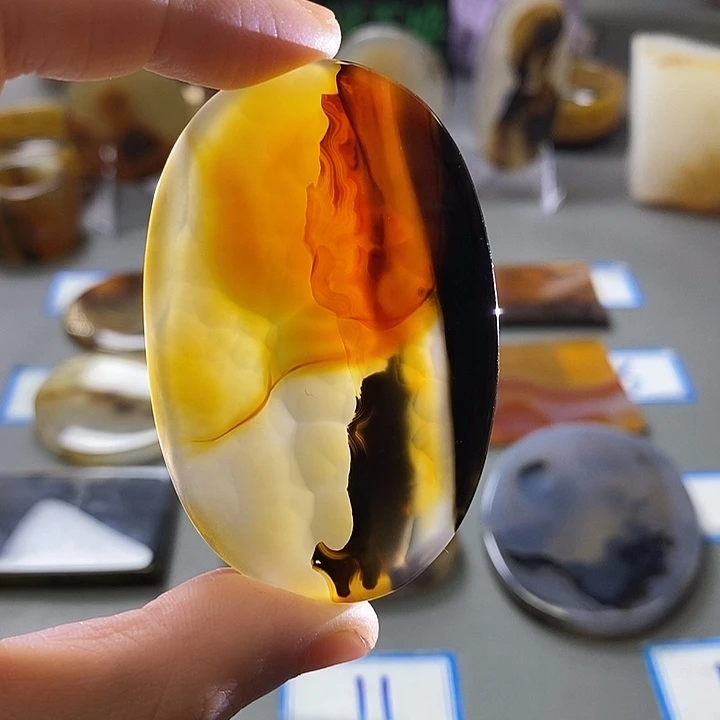 玛瑙/玉髓未镶嵌珠宝半成品38