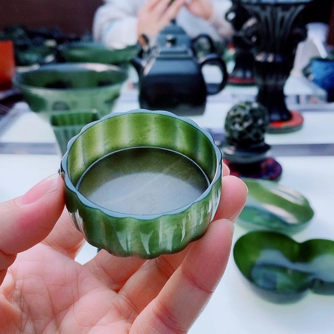 未镶嵌和田玉（青玉）把件