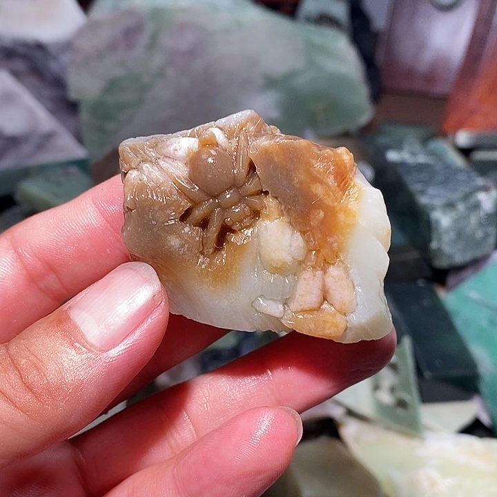 和田玉未镶嵌珠宝奇石