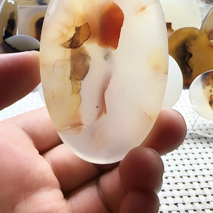 未镶嵌玛瑙/玉髓珠宝奇石