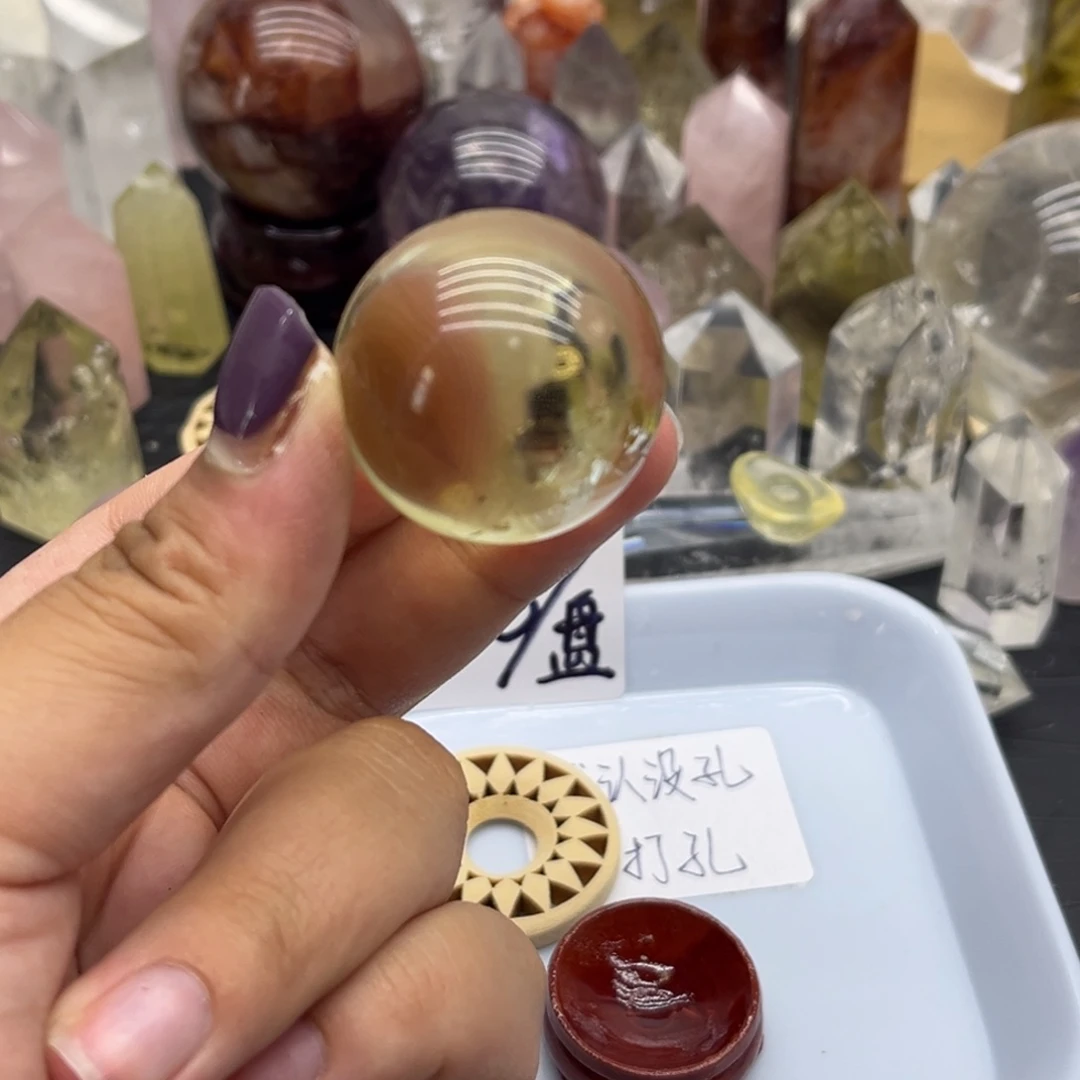 浅***稚未镶嵌珠宝半成品水晶94