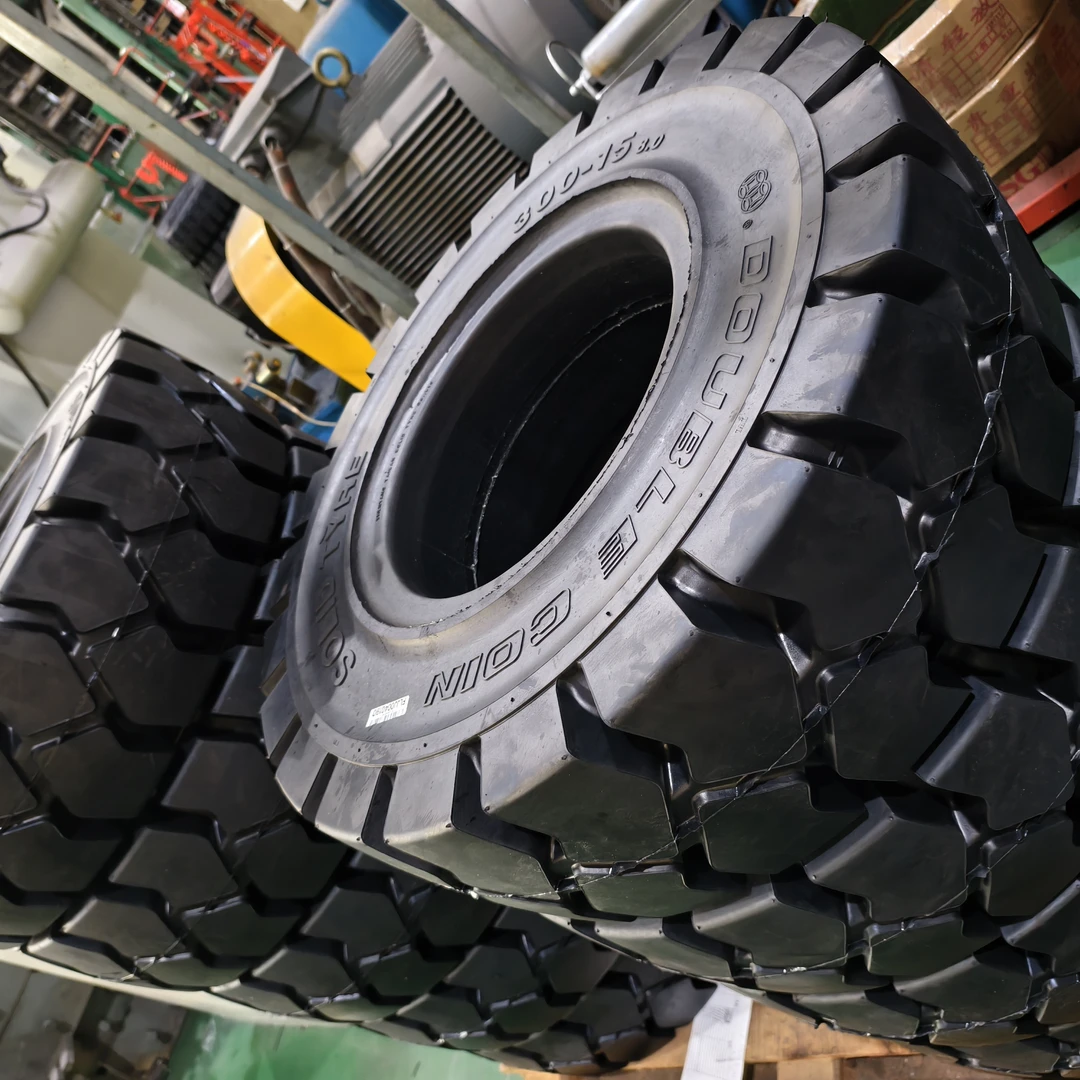 300-15双钱叉车实心轮胎强劲耐磨加固高效运输樊利品牌实心轮胎