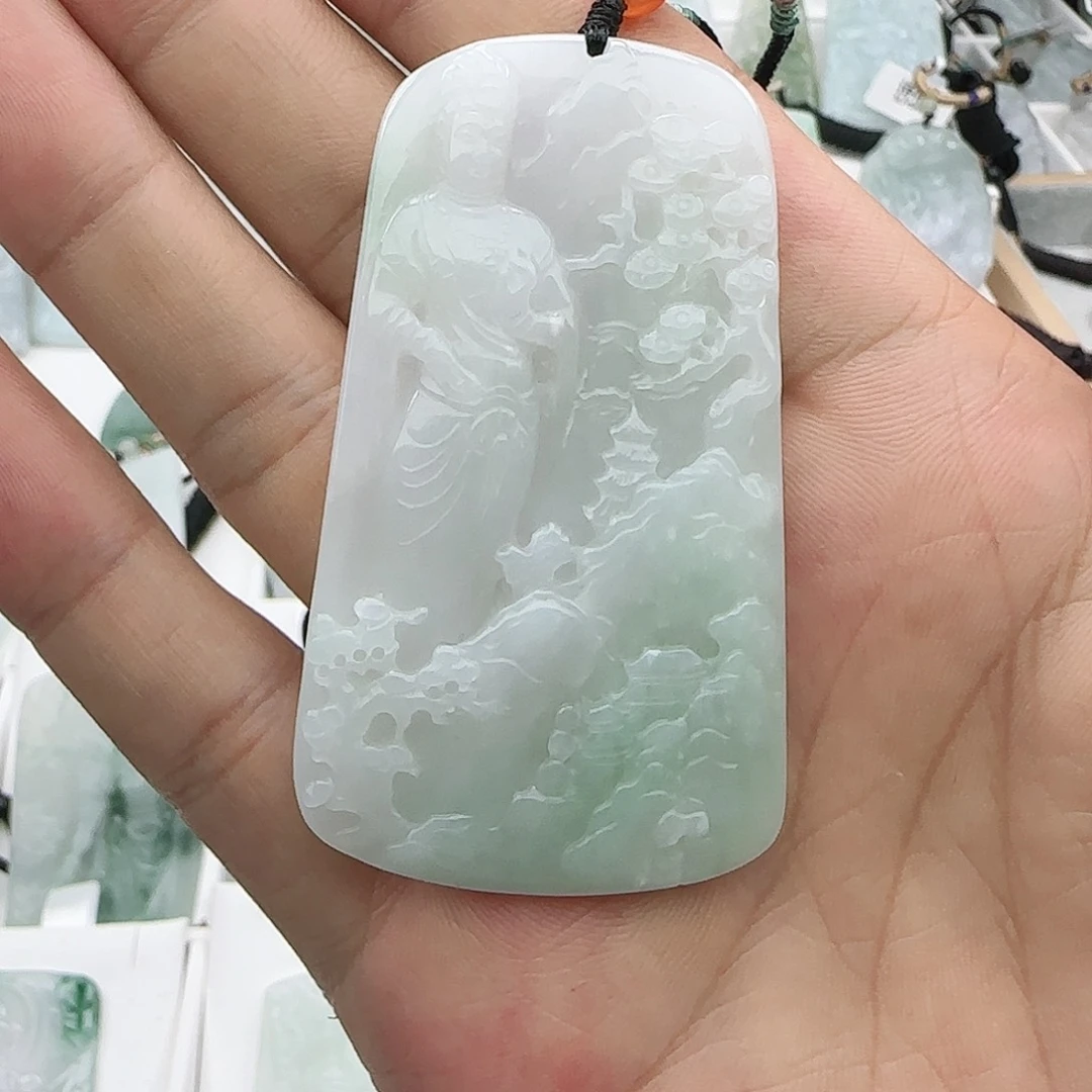 我****翡翠未镶嵌颈饰翡翠