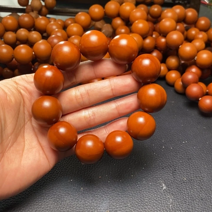 橄榄核吊坠2.15尺寸铁核光珠全品