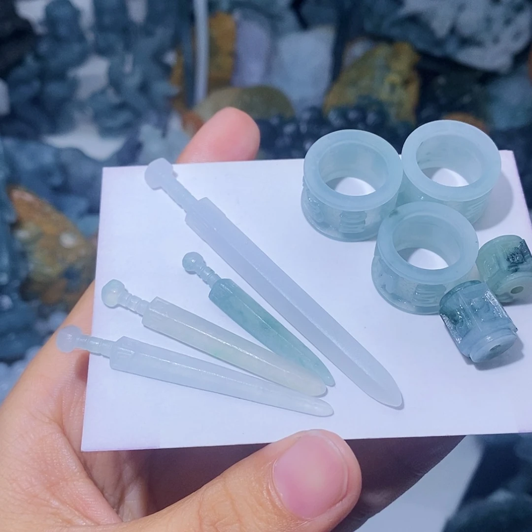 【闪购商品】定制翡翠未镶嵌瘦***王翡翠