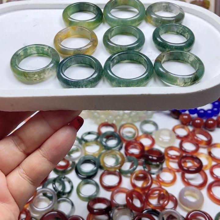 未镶嵌戒指玛瑙/玉髓不退不换微瑕