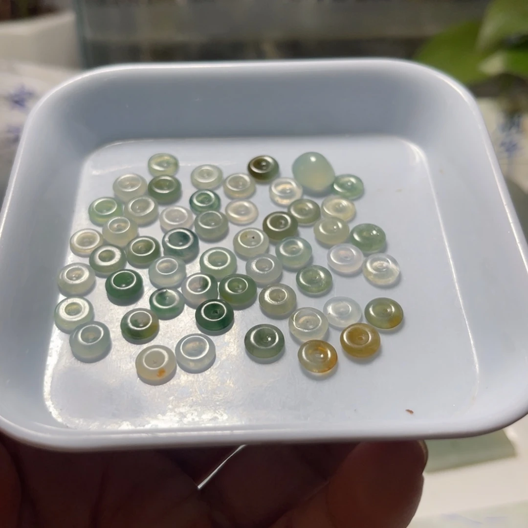 钓***娱翡翠散珠翡翠毛料