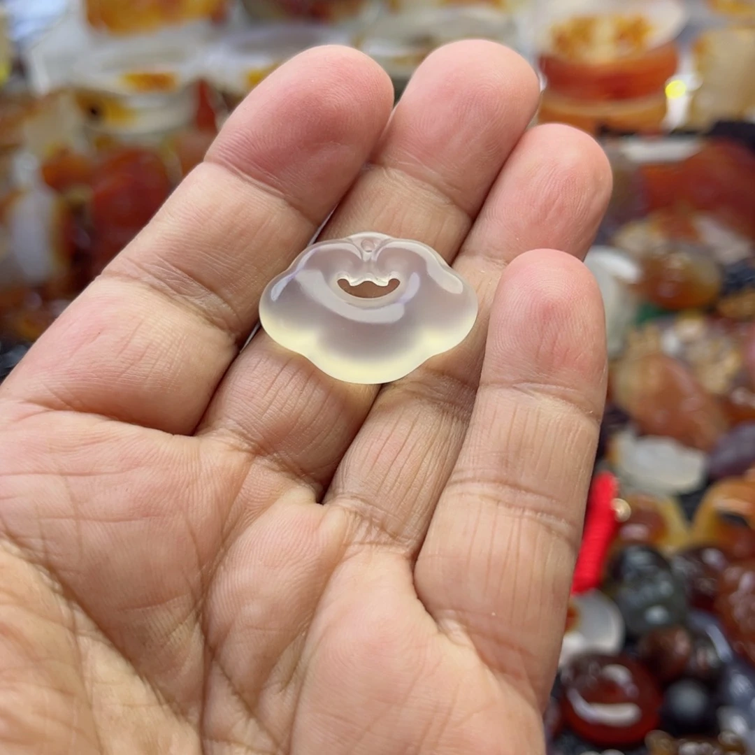 玛瑙/玉髓颈饰未镶嵌