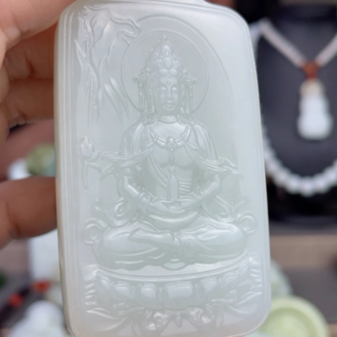 【闪购商品】颈饰未镶嵌和田玉