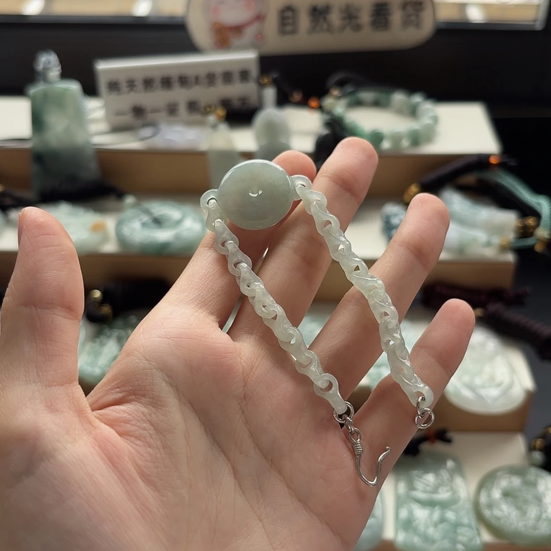 用***5翡翠未镶嵌颈饰翡翠