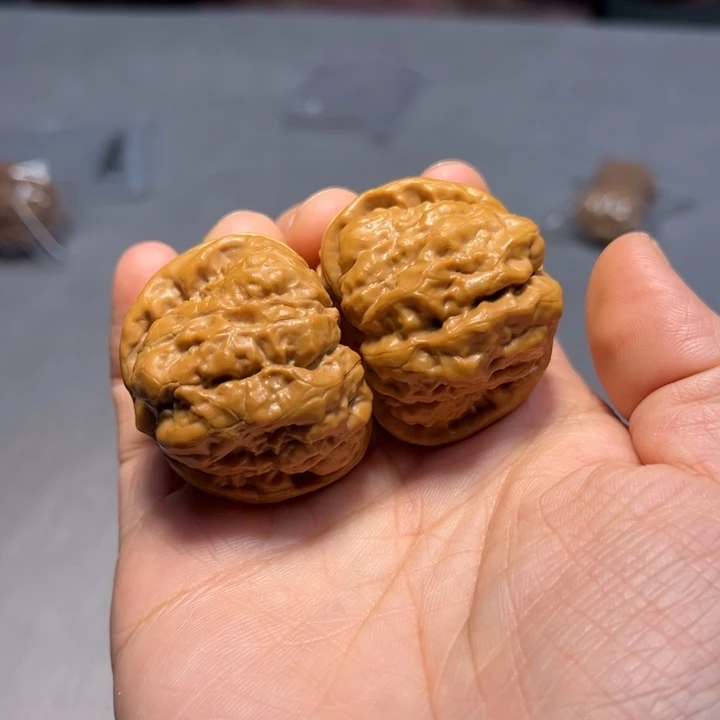 文玩核桃把件全品蛤蟆8203