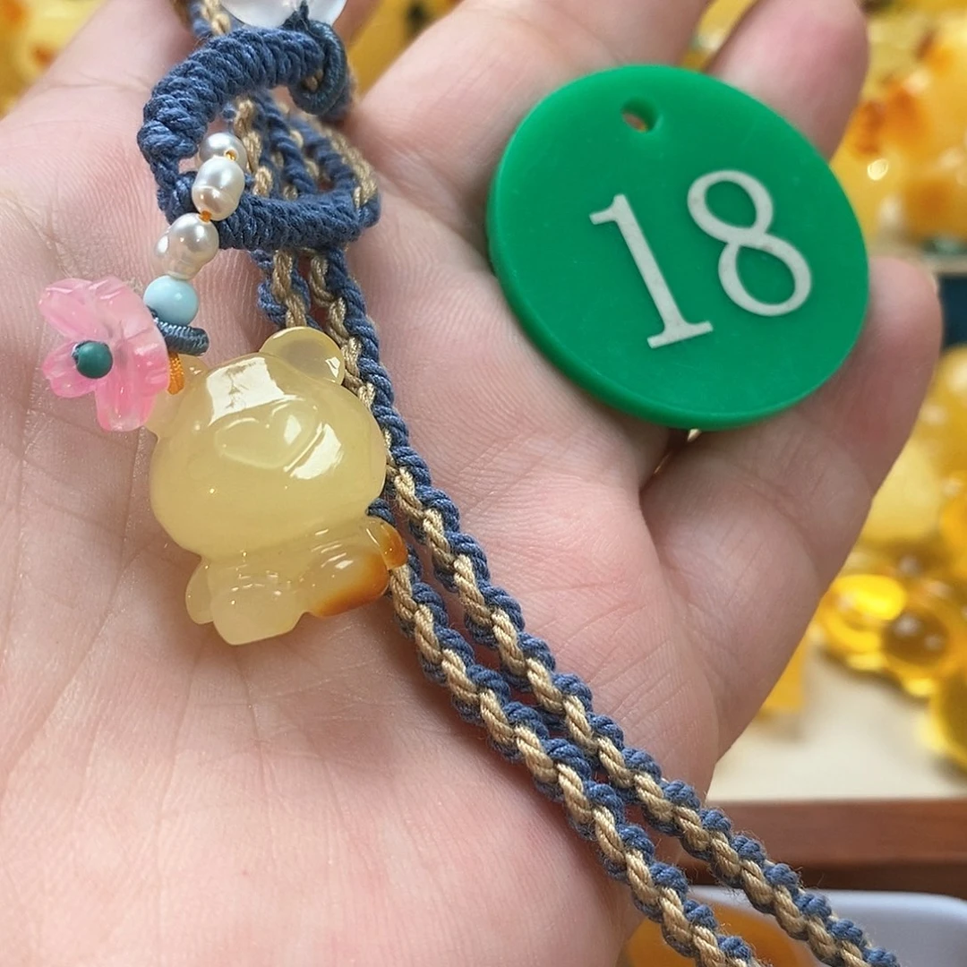 琥珀颈饰未镶嵌吊坠