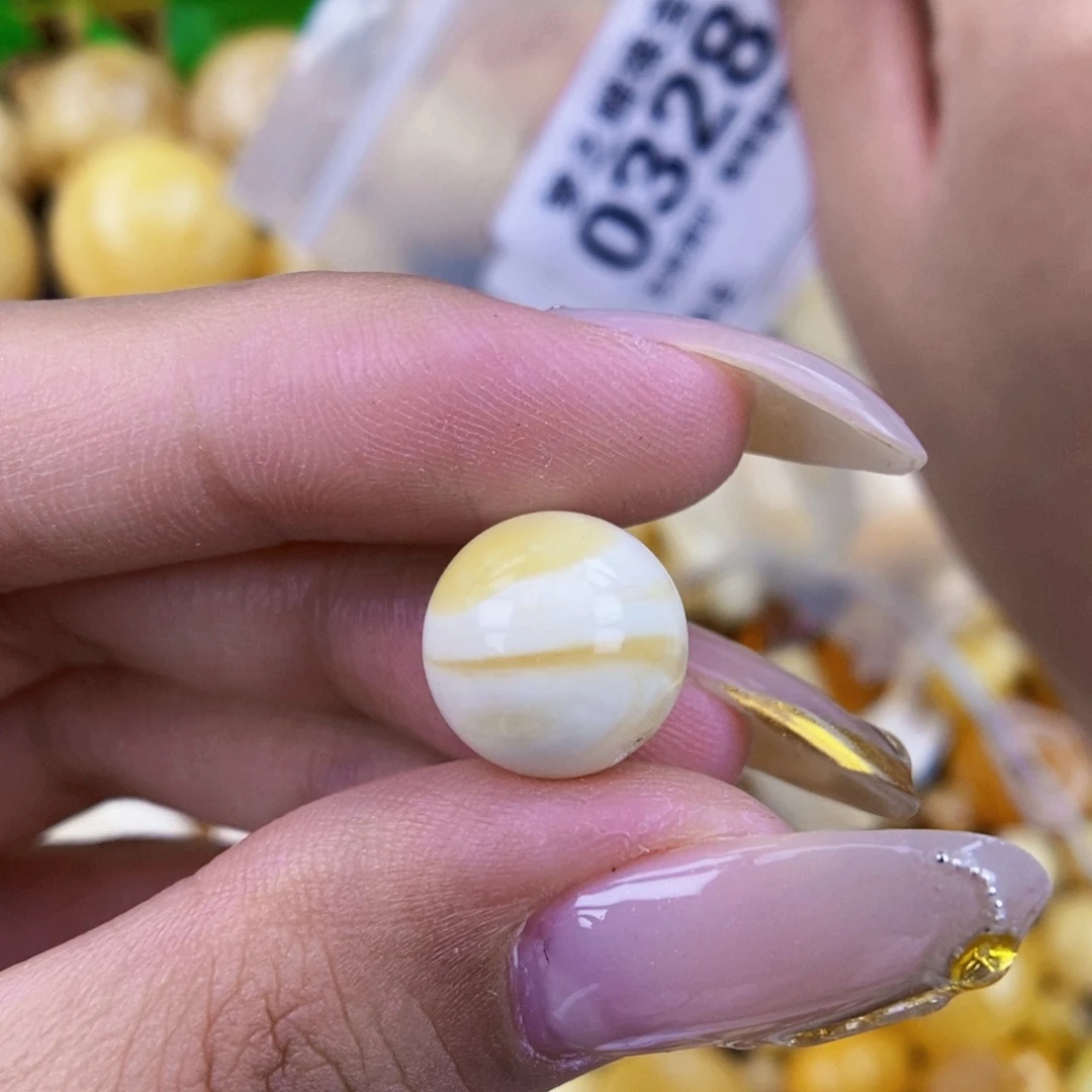琥珀未镶嵌珠宝奇石12.5 接近全品