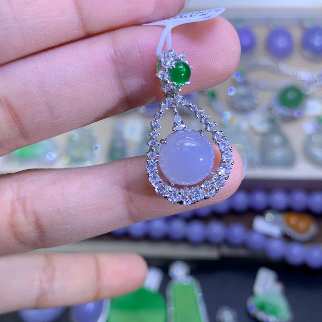 翡翠颈饰银S925镶嵌翡翠