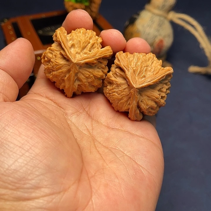 文玩核桃把件39盘山三棱020