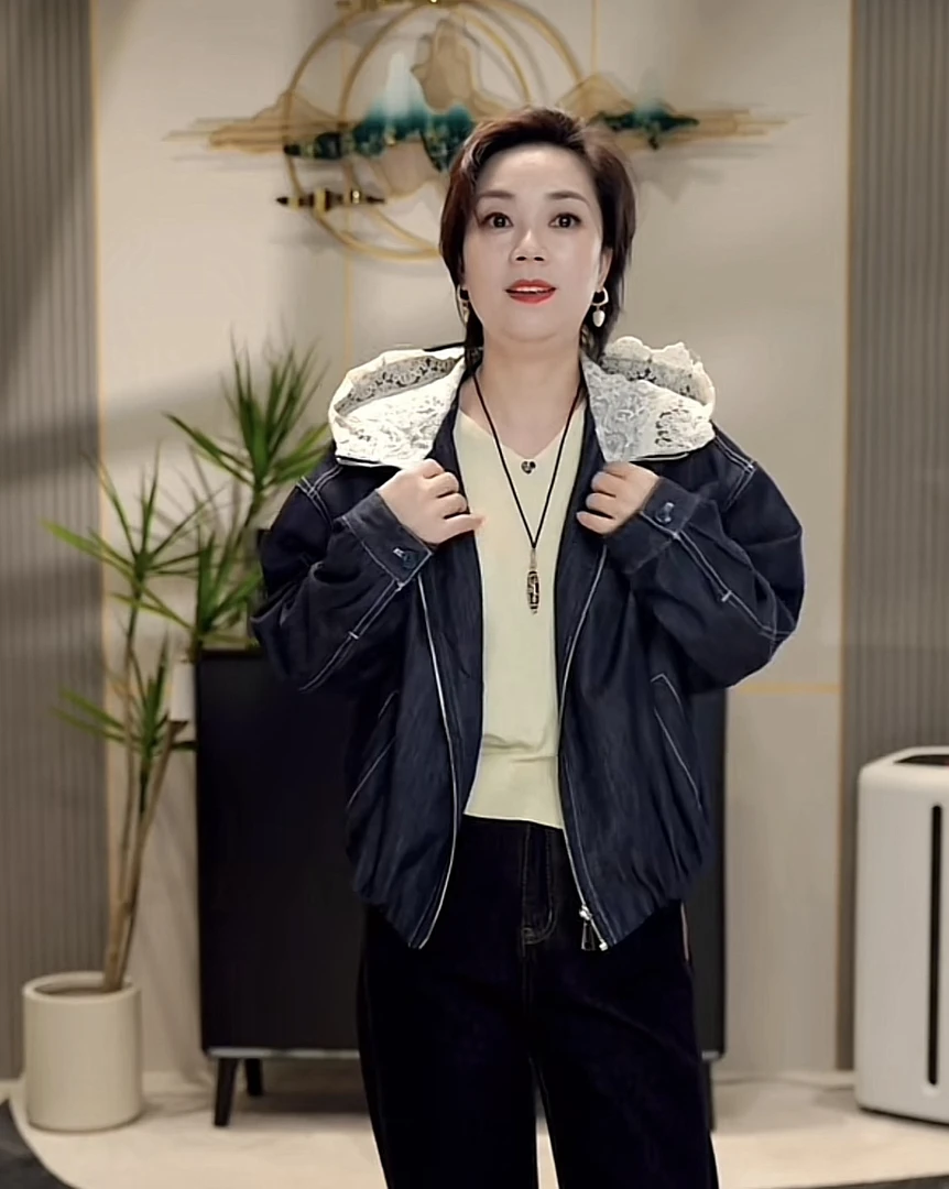 【卿她】蕾丝拼接连帽牛仔外套2025新款女韩系拉链时尚短外套