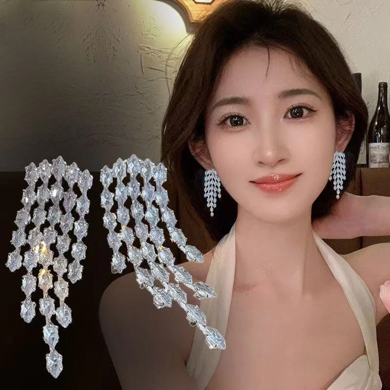 铜合金耳饰 时尚A0015流苏轻奢耳环女小众设计感气质高级感ins