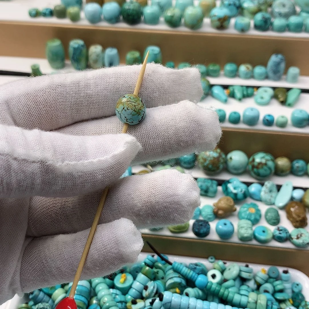 绿松石未镶嵌挂件