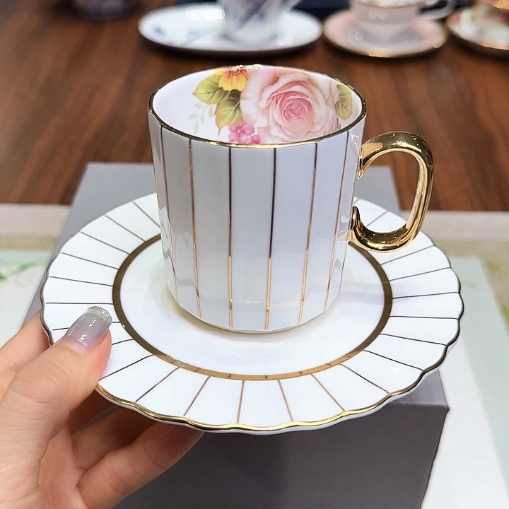 瓷片杯子杯子杯子水杯杯子水杯