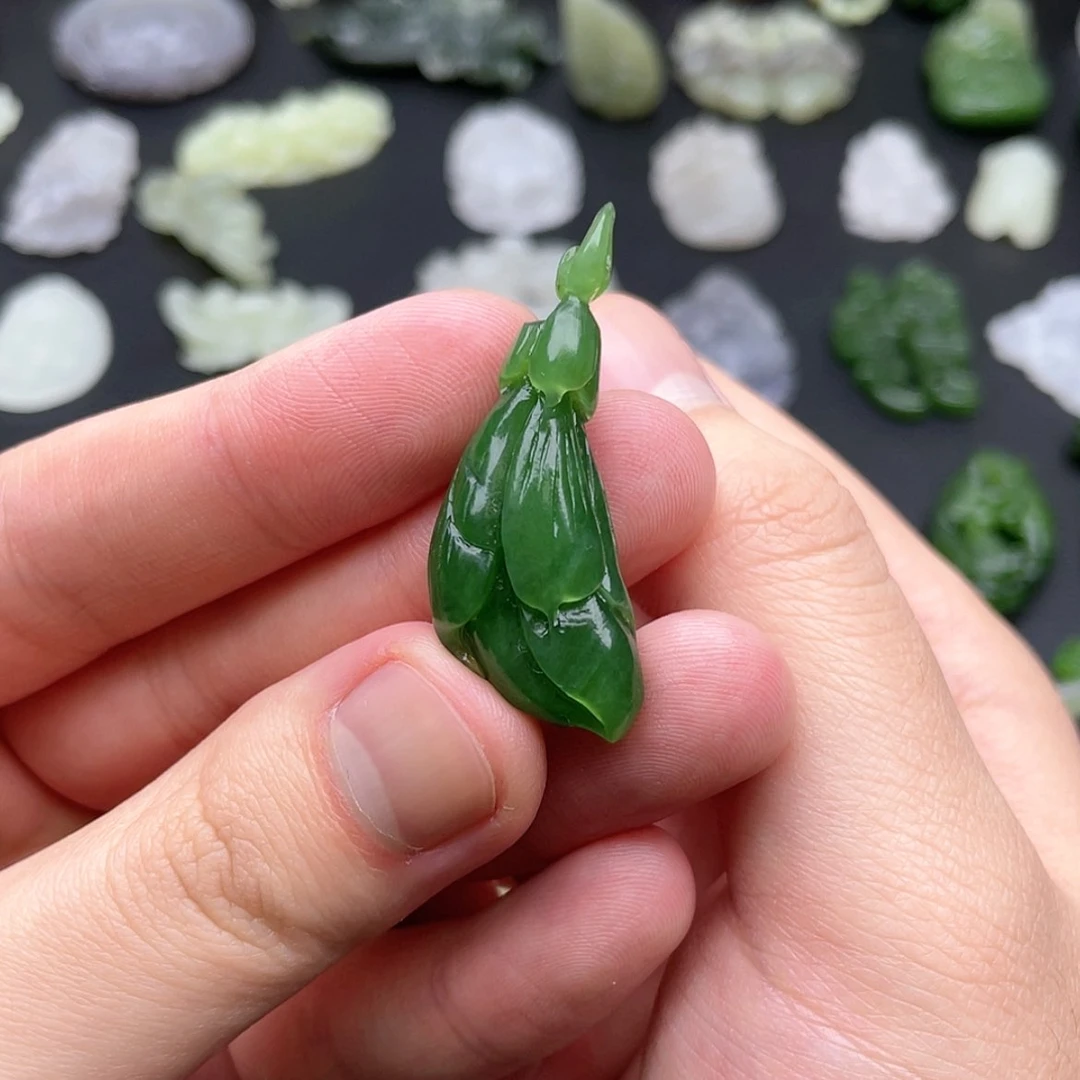 【闪购商品】颈饰未镶嵌和田玉