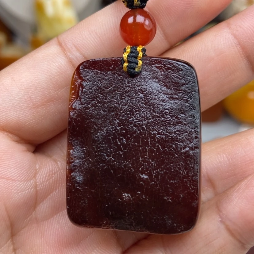 【闪购商品】琥珀颈饰未镶嵌