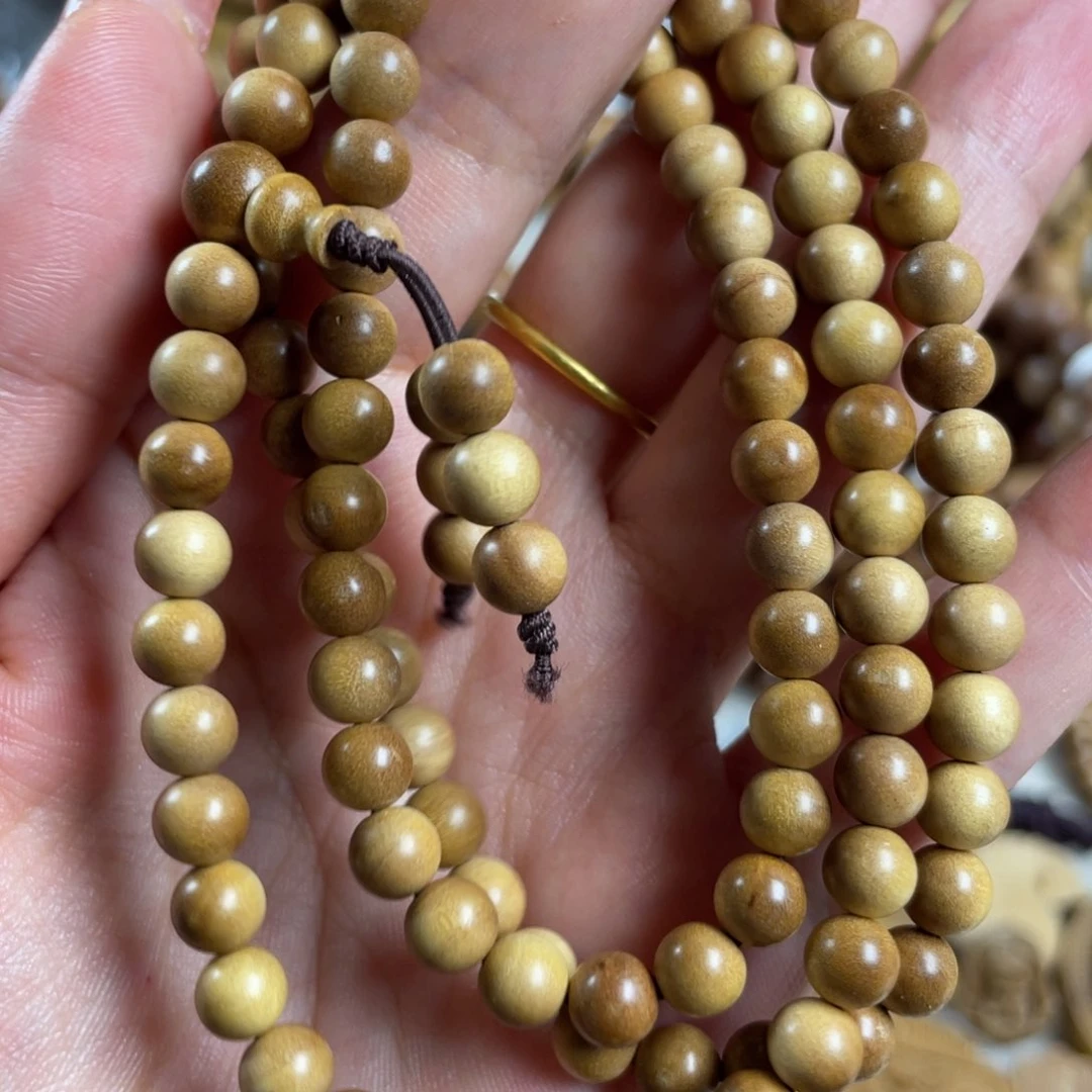 檀香木手串/手链/老山檀香108✖️0.6横纹风化微微瑕