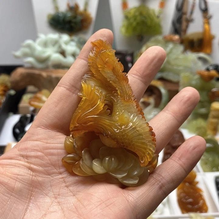 未镶嵌蛇纹石玉颈饰