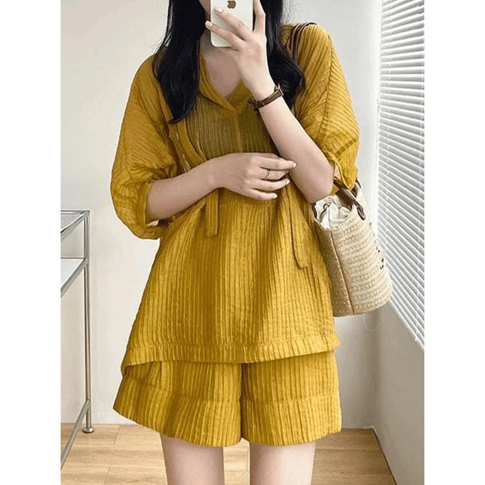 减龄一整套穿搭女2025年夏季新款连帽防晒外套休闲运动短裤两件套