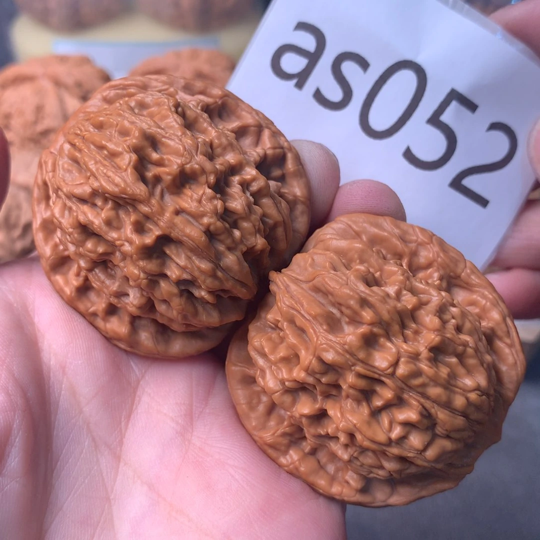 文玩核桃把件毕业粗筋虎头45