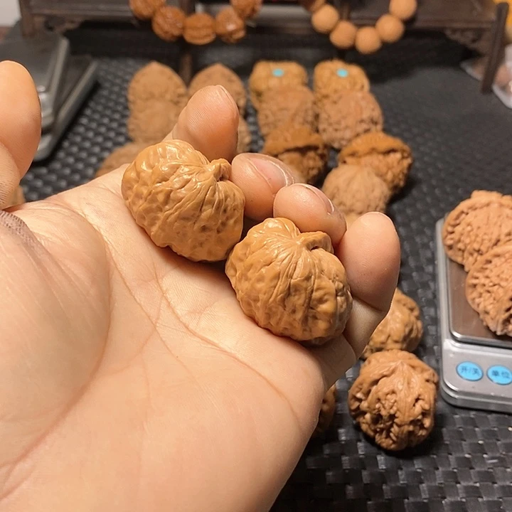 吊坠文玩核桃有*人蛤蟆头