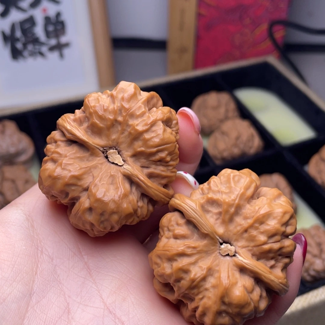 f***c文玩核桃吊坠40hmt