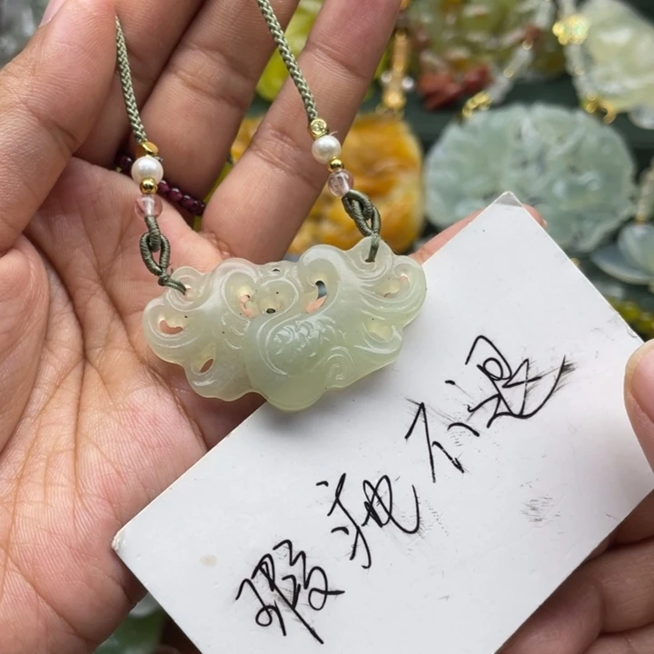 未镶嵌岫玉吊坠毛衣链锁骨链