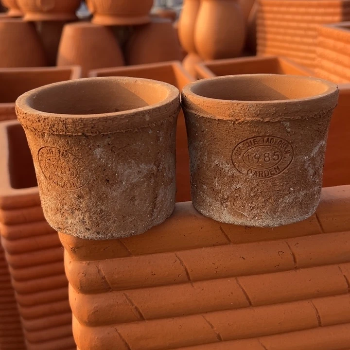10.5×8 两个泥瓦盆