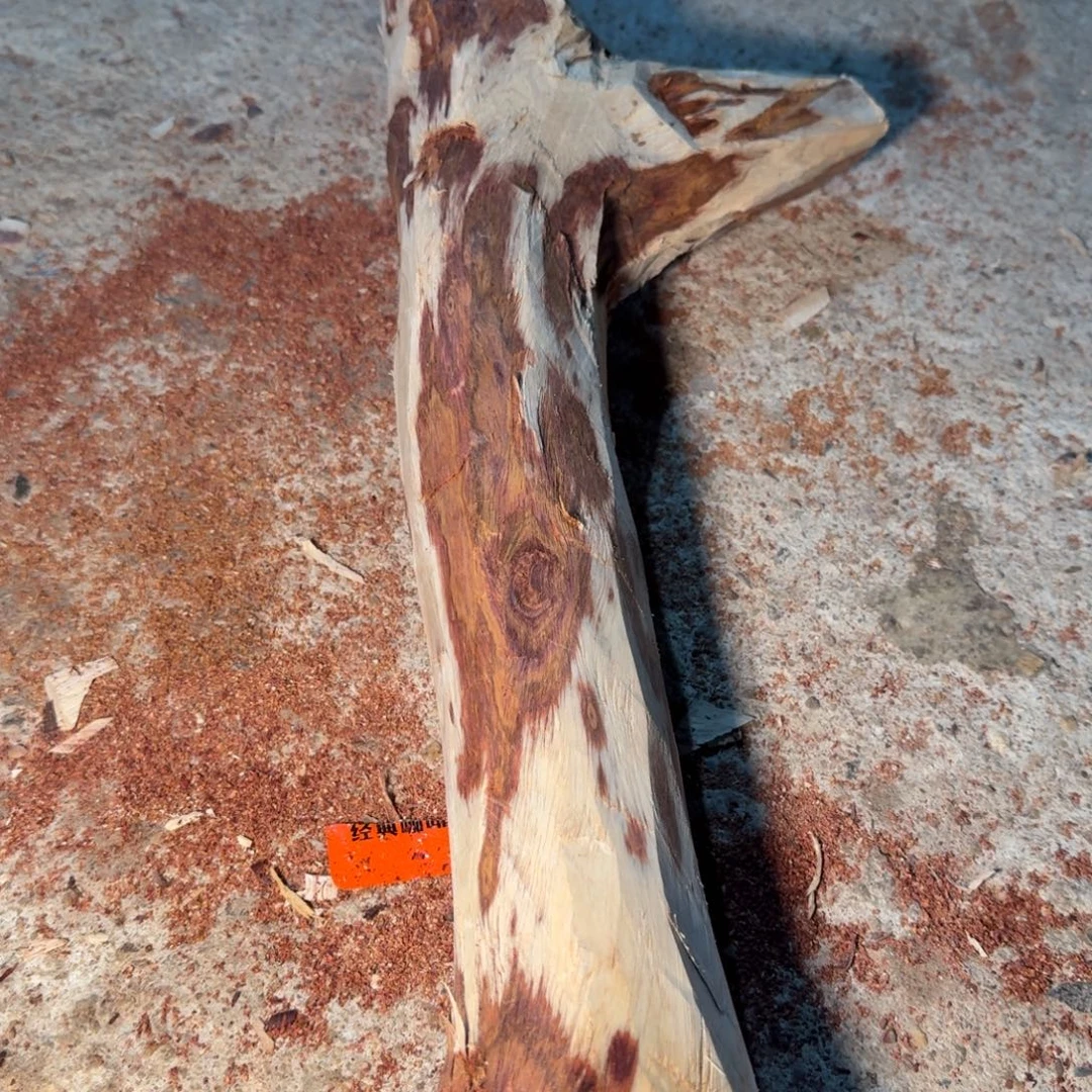 牧***️海南，海北飞灰尘。甘受商于仪诳楚