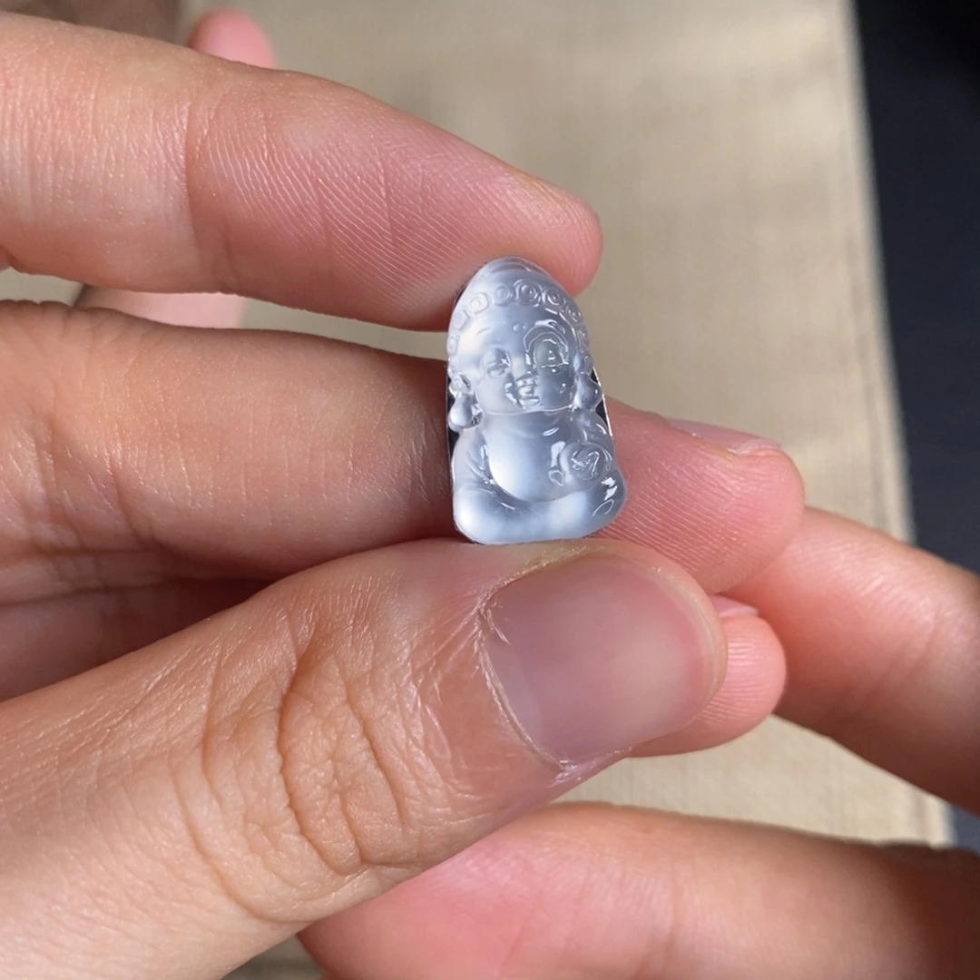 翡翠未镶嵌颈饰宝宝佛
