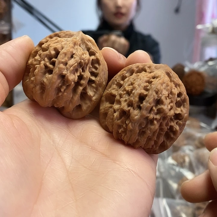 把件文玩核桃41霞云岭