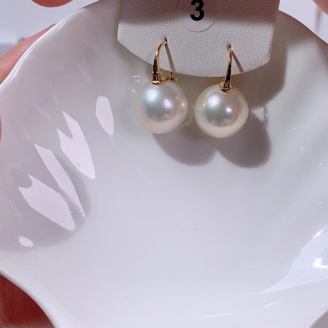 18K金镶嵌淡水珍珠耳饰